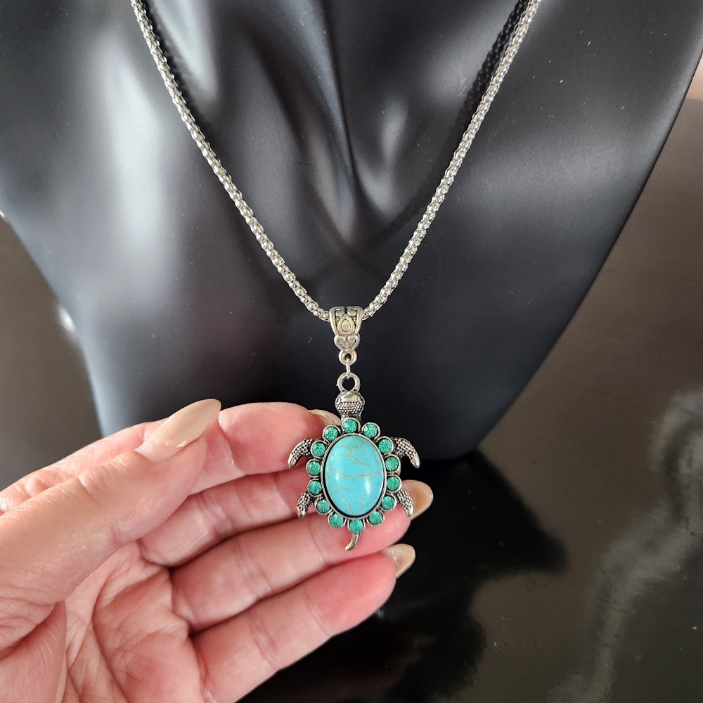 NWT Turquoise Sea Turtle Necklace & Dangle Earring Set - Boho - Silver - Picture 8 of 9